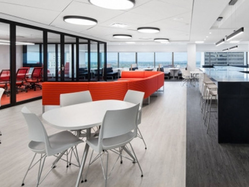 Màu sắc trong thiết kế nội thất văn phòng cần phù hợp với diện tích