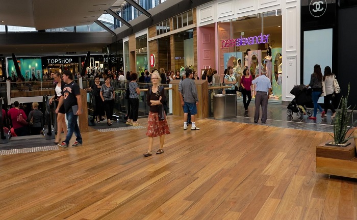 Sàn gỗ Smartwood được sử dụng để lắp đặt trung tâm thương mại
